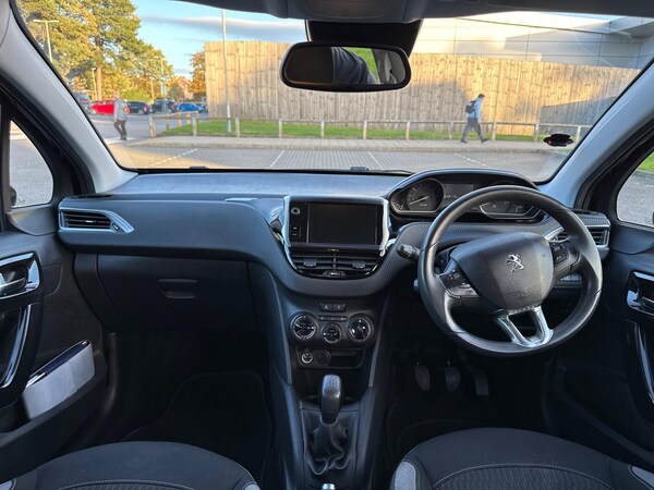 Used Peugeot 208 2015 for sale - 76189588: Photo 12