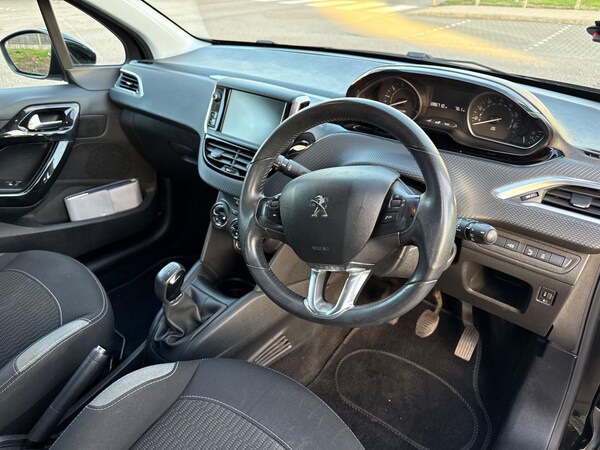Used Peugeot 208 2015 for sale - 76189588: Photo 13