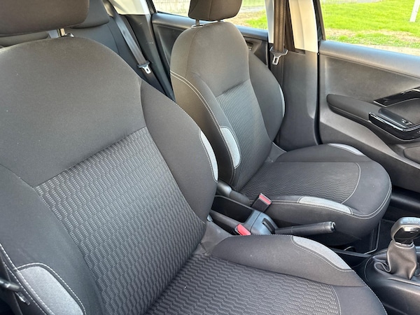 Used Peugeot 208 2015 for sale - 76189588: Photo 14
