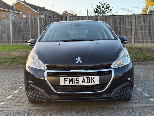 Used Peugeot 208 2015 for sale - 76189588: Photo 6