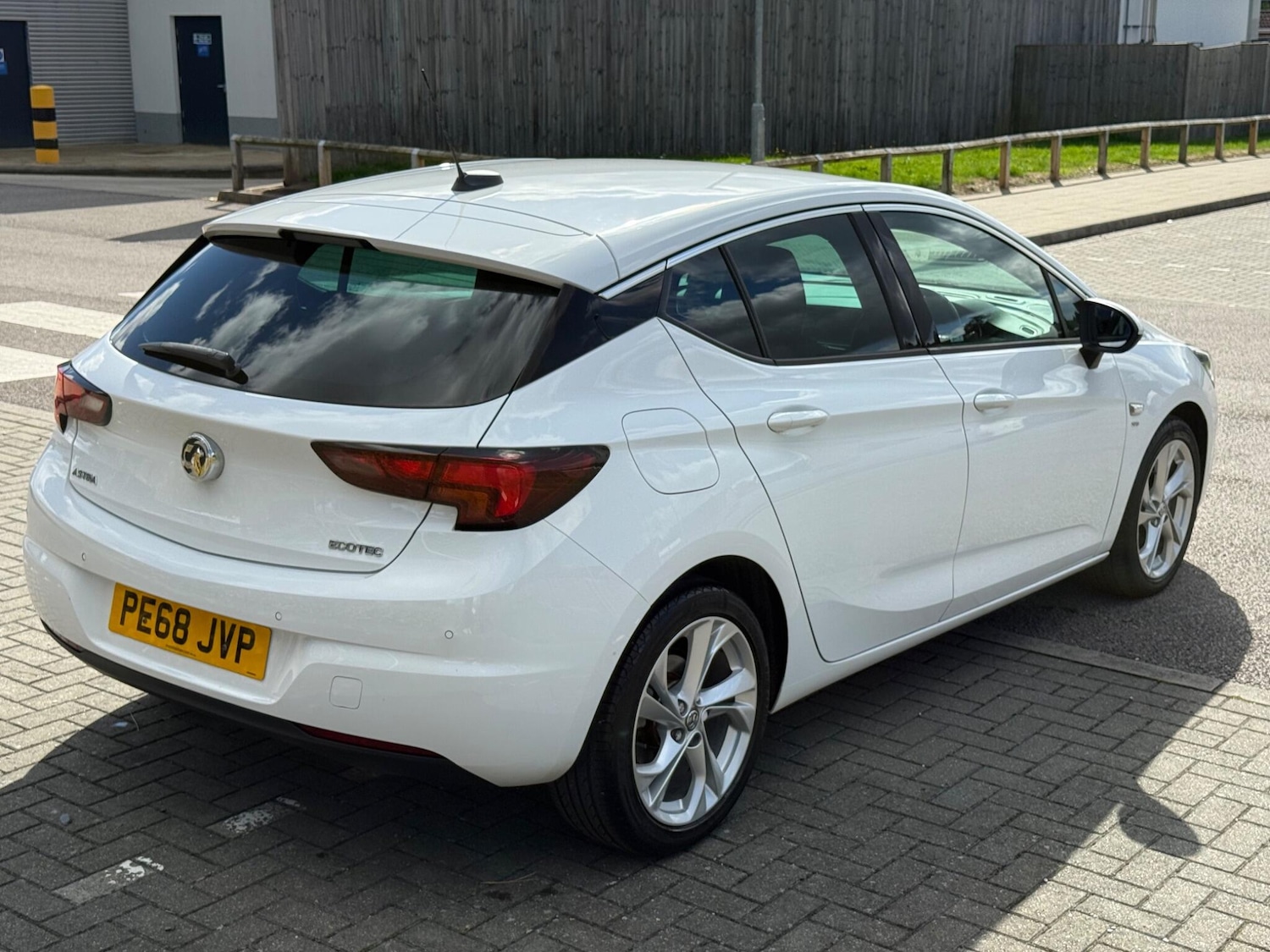 Used Vauxhall Astra 2018 for sale - 76072521: Photo 12