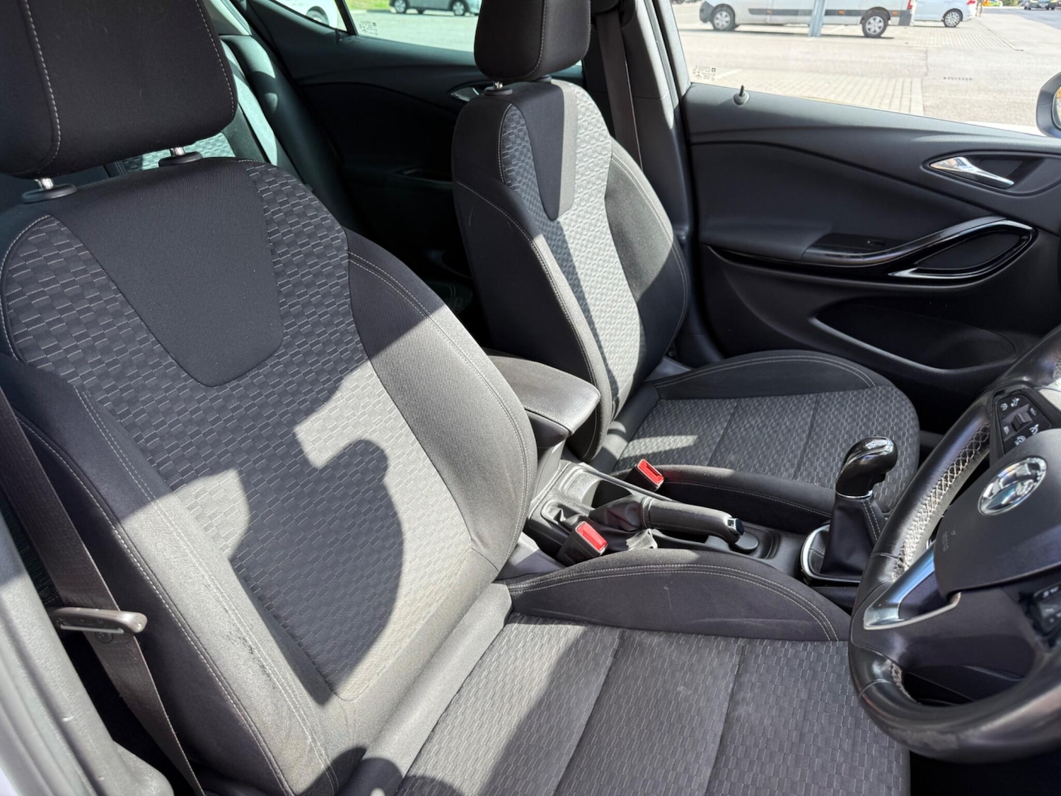 Used Vauxhall Astra 2018 for sale - 76072521: Photo 15