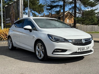 Used Vauxhall Astra 2018 for sale - 76072521: Photo 2