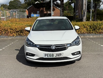 Used Vauxhall Astra 2018 for sale - 76072521: Photo 3