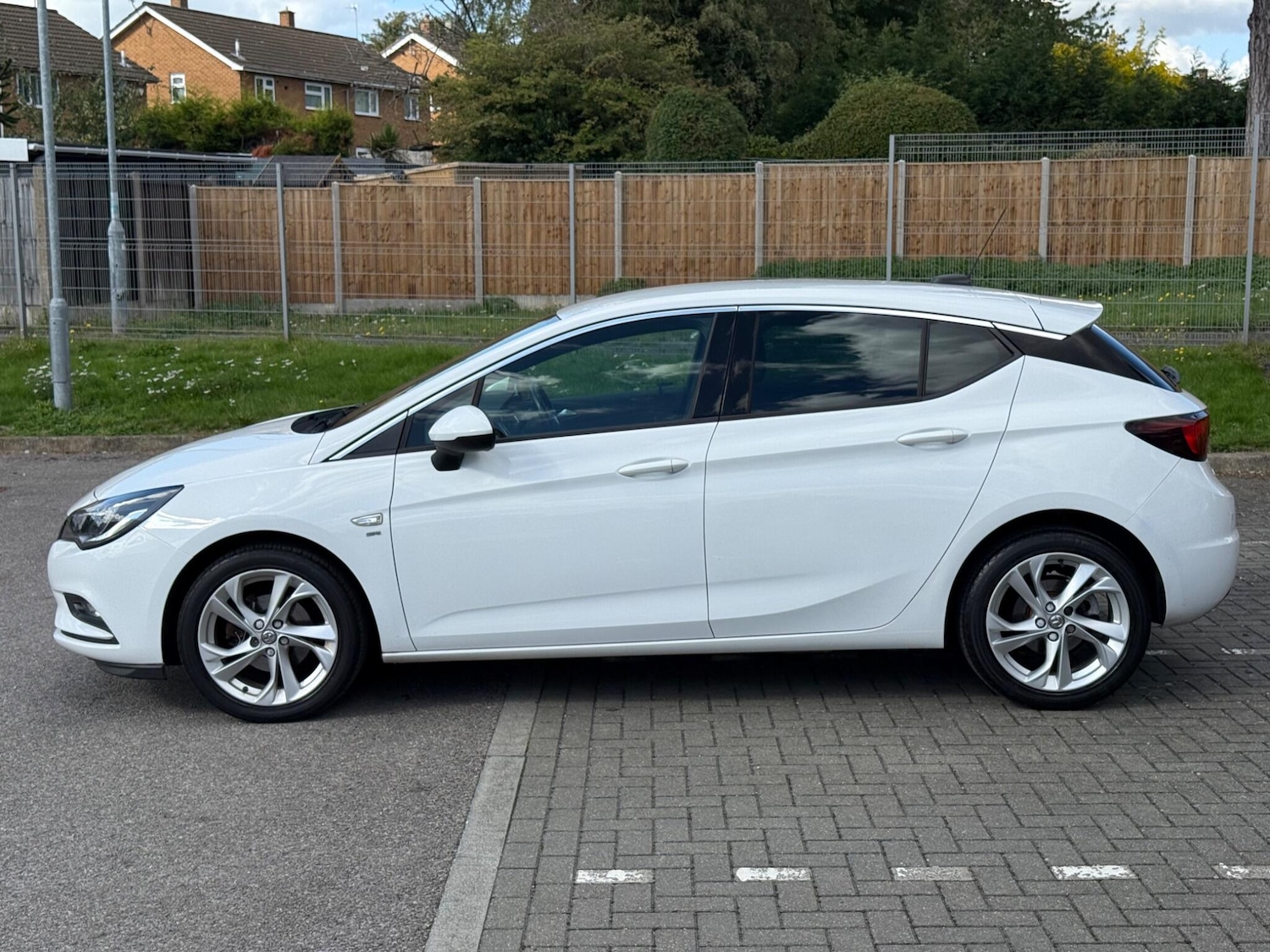 Used Vauxhall Astra 2018 for sale - 76072521: Photo 9