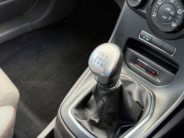 Used Ford Fiesta 2016 for sale - 76042352: Photo 14