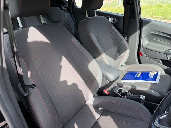 Used Ford Fiesta 2016 for sale - 76042352: Photo 15