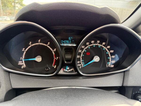 Used Ford Fiesta 2016 for sale - 76042352: Photo 28