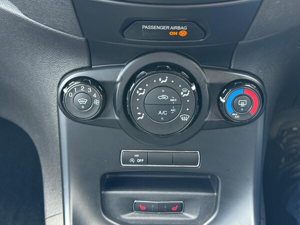 Used Ford Fiesta 2016 for sale - 76042352: Photo 40