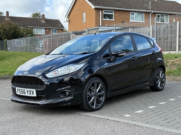 Used Ford Fiesta 2016 for sale - 76042352: Photo 4