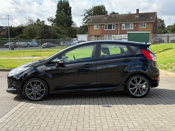 Used Ford Fiesta 2016 for sale - 76042352: Photo 5