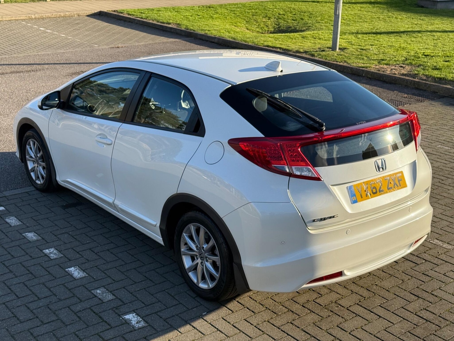Used Honda Civic 2012 for sale - 76377877: Photo 5