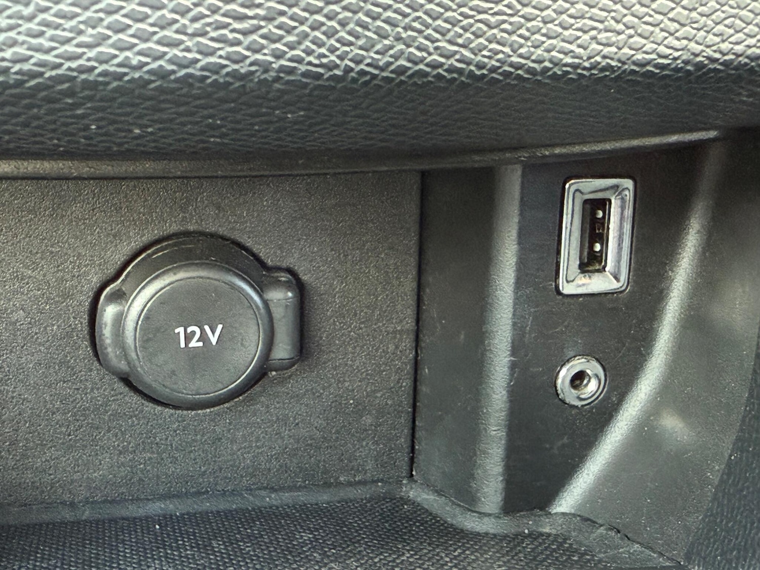 Used Peugeot 308 2016 for sale - 76377372: Photo 20