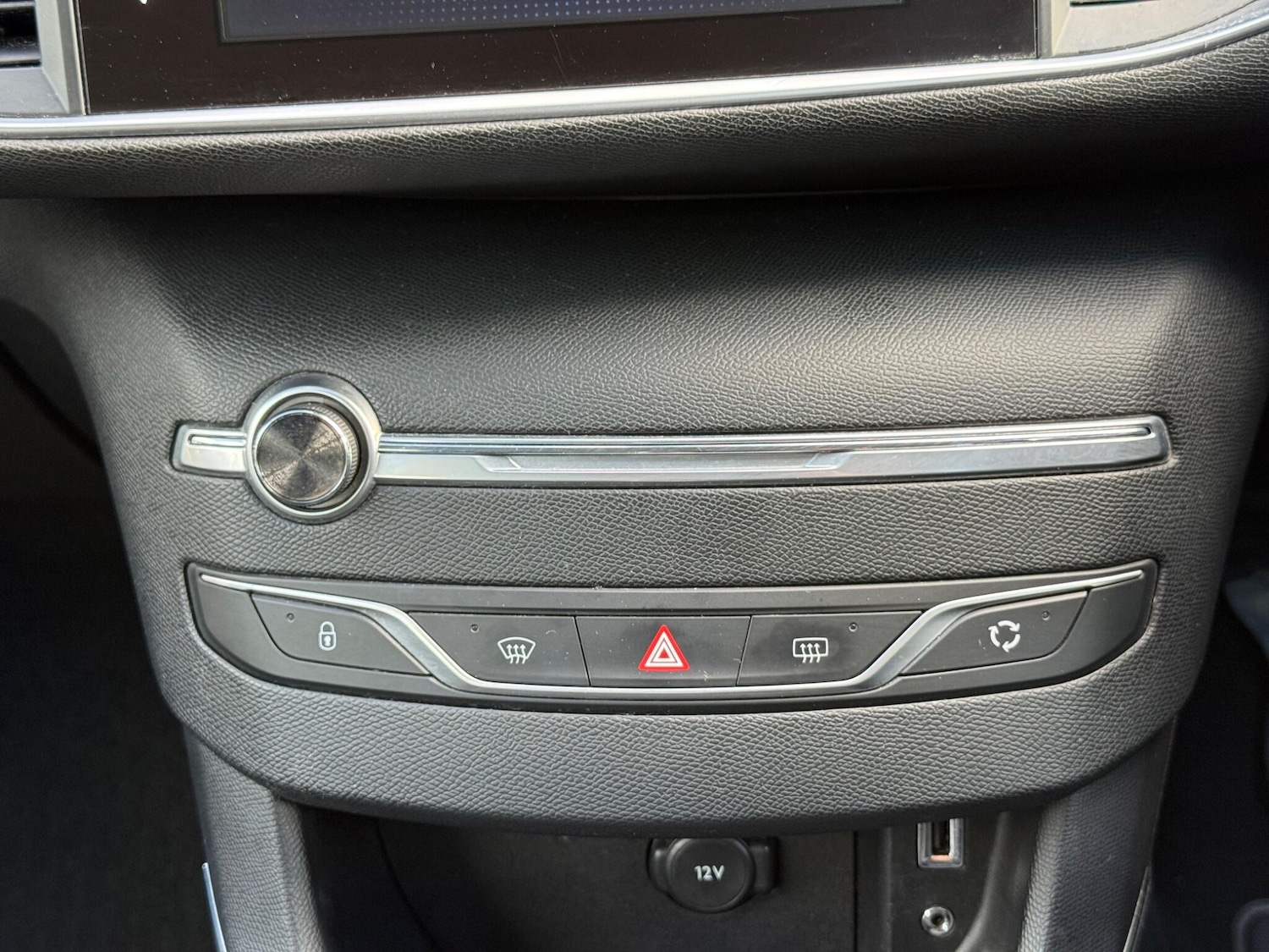 Used Peugeot 308 2016 for sale - 76377372: Photo 21