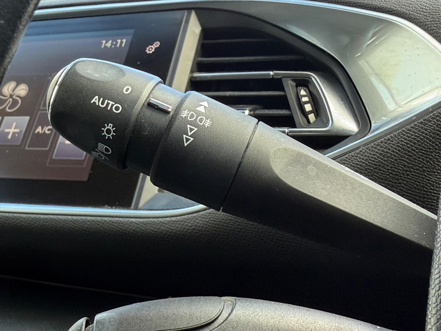 Used Peugeot 308 2016 for sale - 76377372: Photo 23