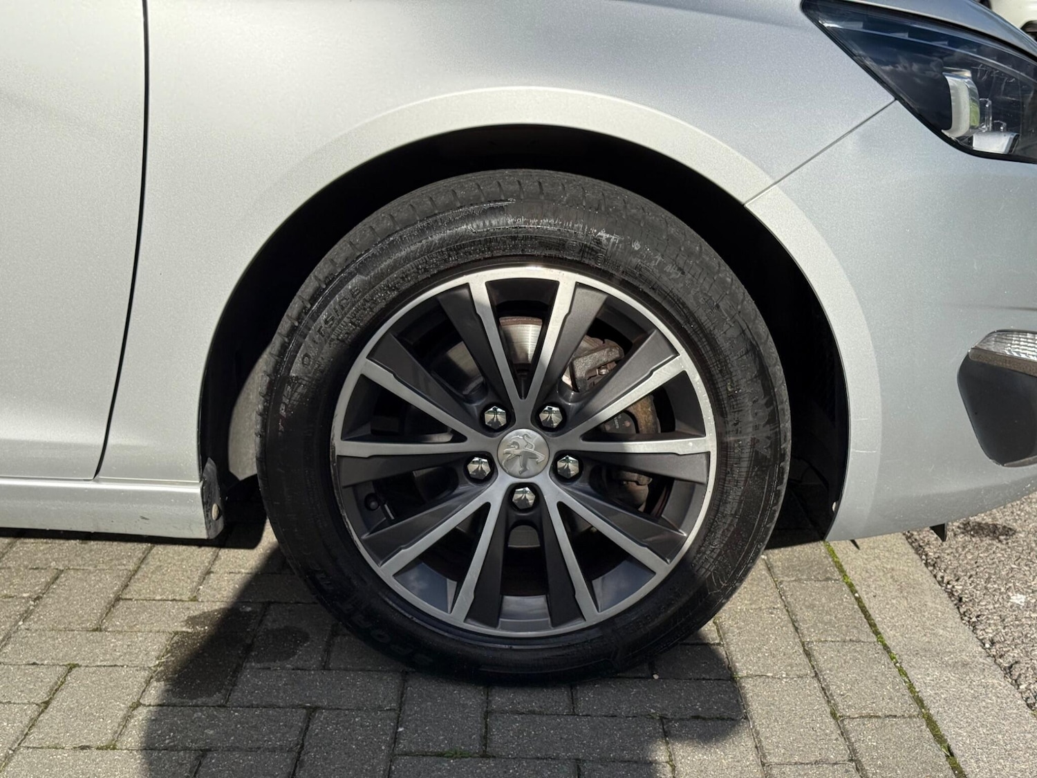 Used Peugeot 308 2016 for sale - 76377372: Photo 28