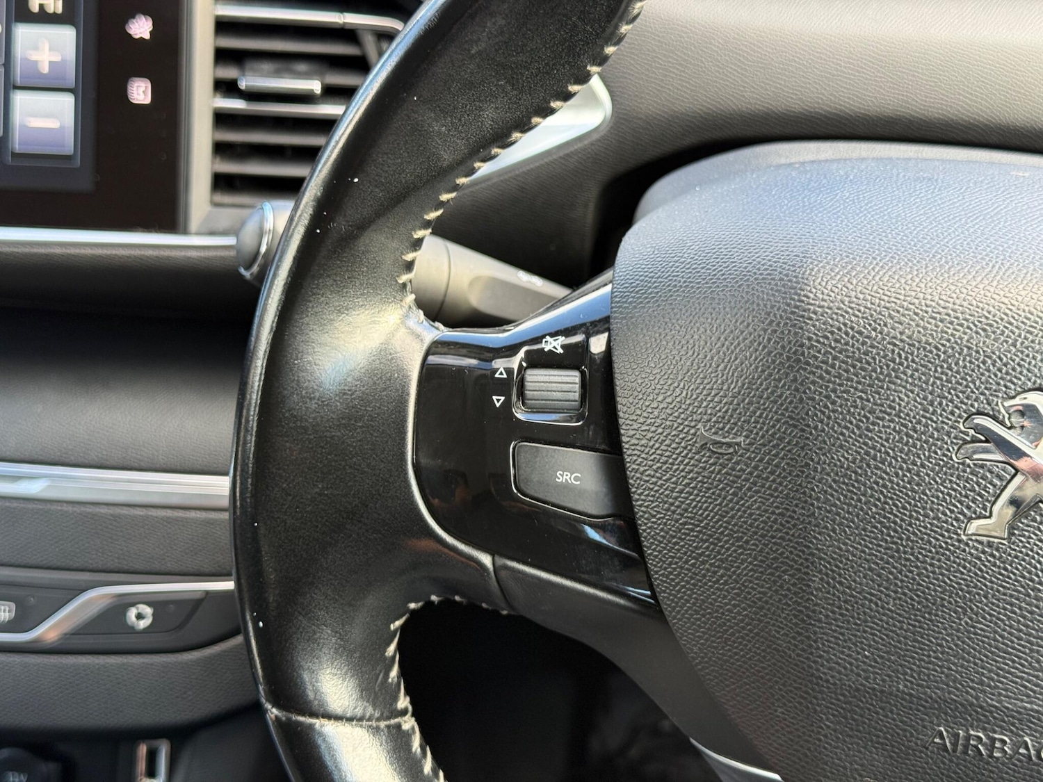 Used Peugeot 308 2016 for sale - 76377372: Photo 38