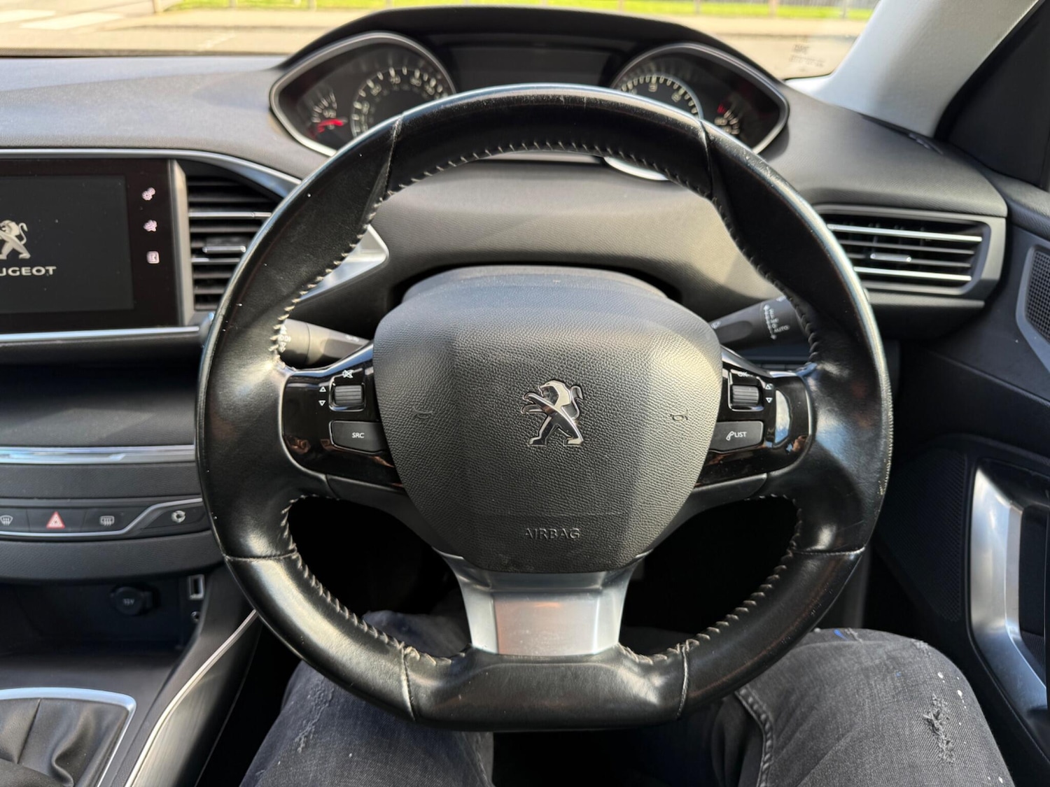 Used Peugeot 308 2016 for sale - 76377372: Photo 39
