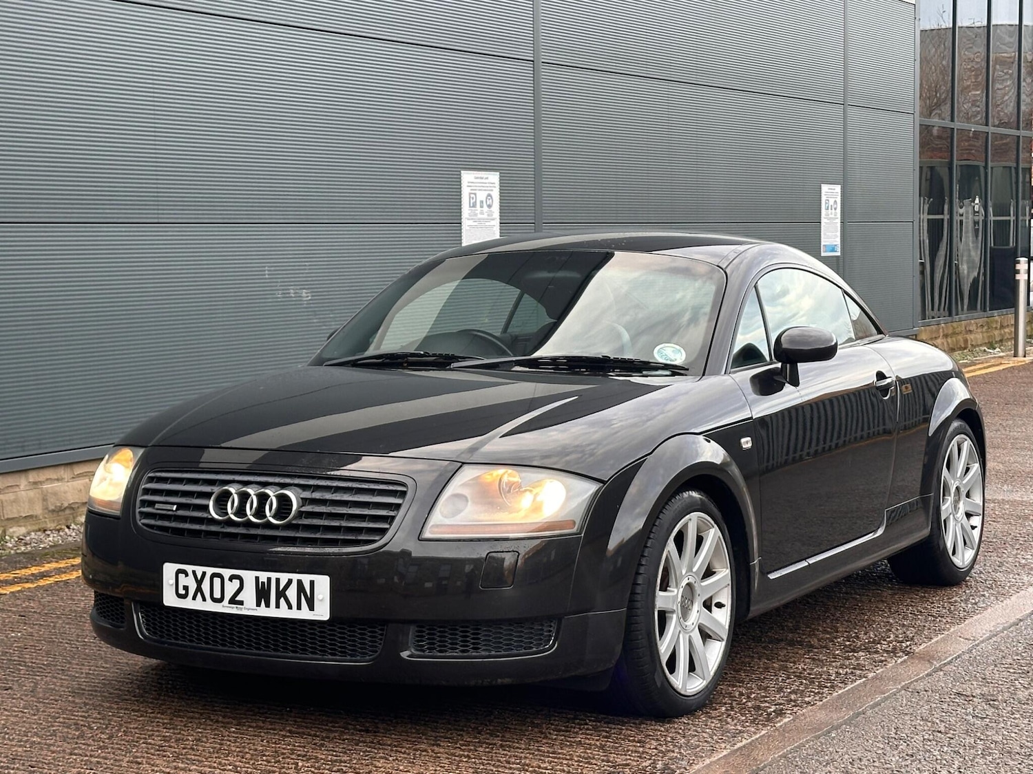 Used Audi TT 2002 for sale - 77203729: Photo 9