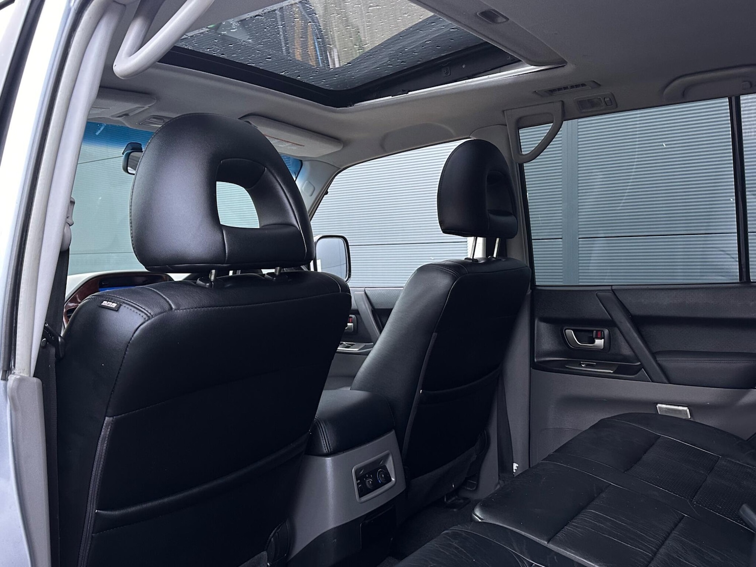 Used Mitsubishi Shogun 2005 for sale - 77203309: Photo 23