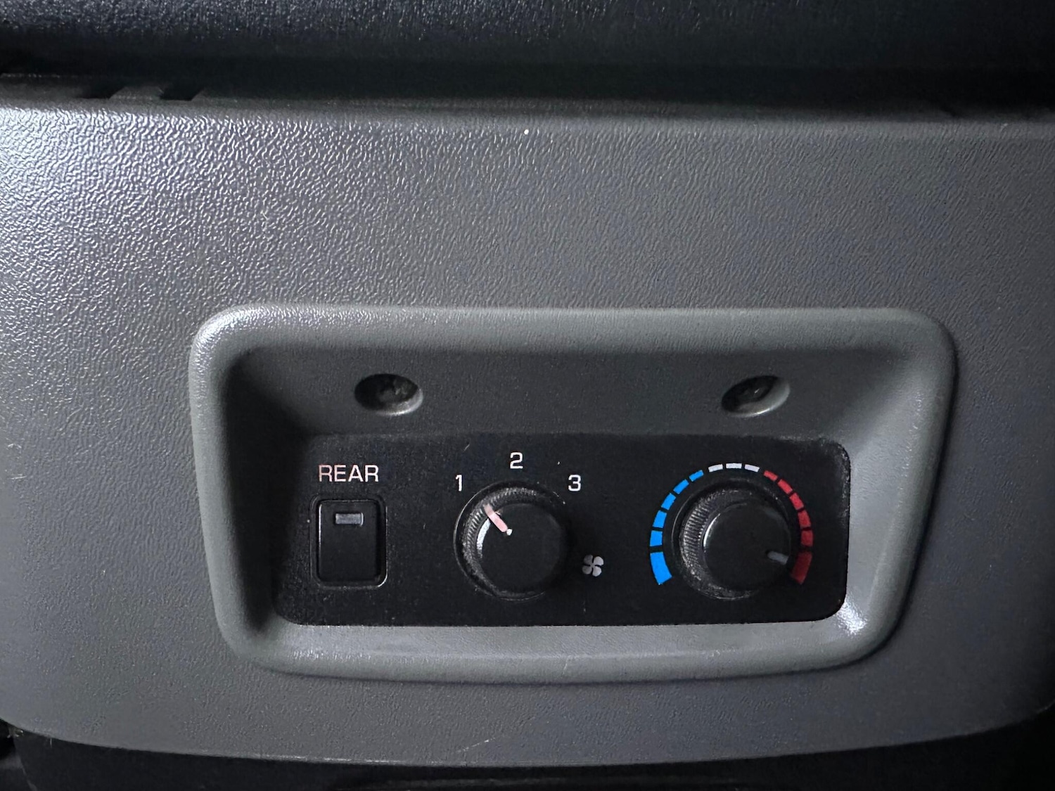 Used Mitsubishi Shogun 2005 for sale - 77203309: Photo 25