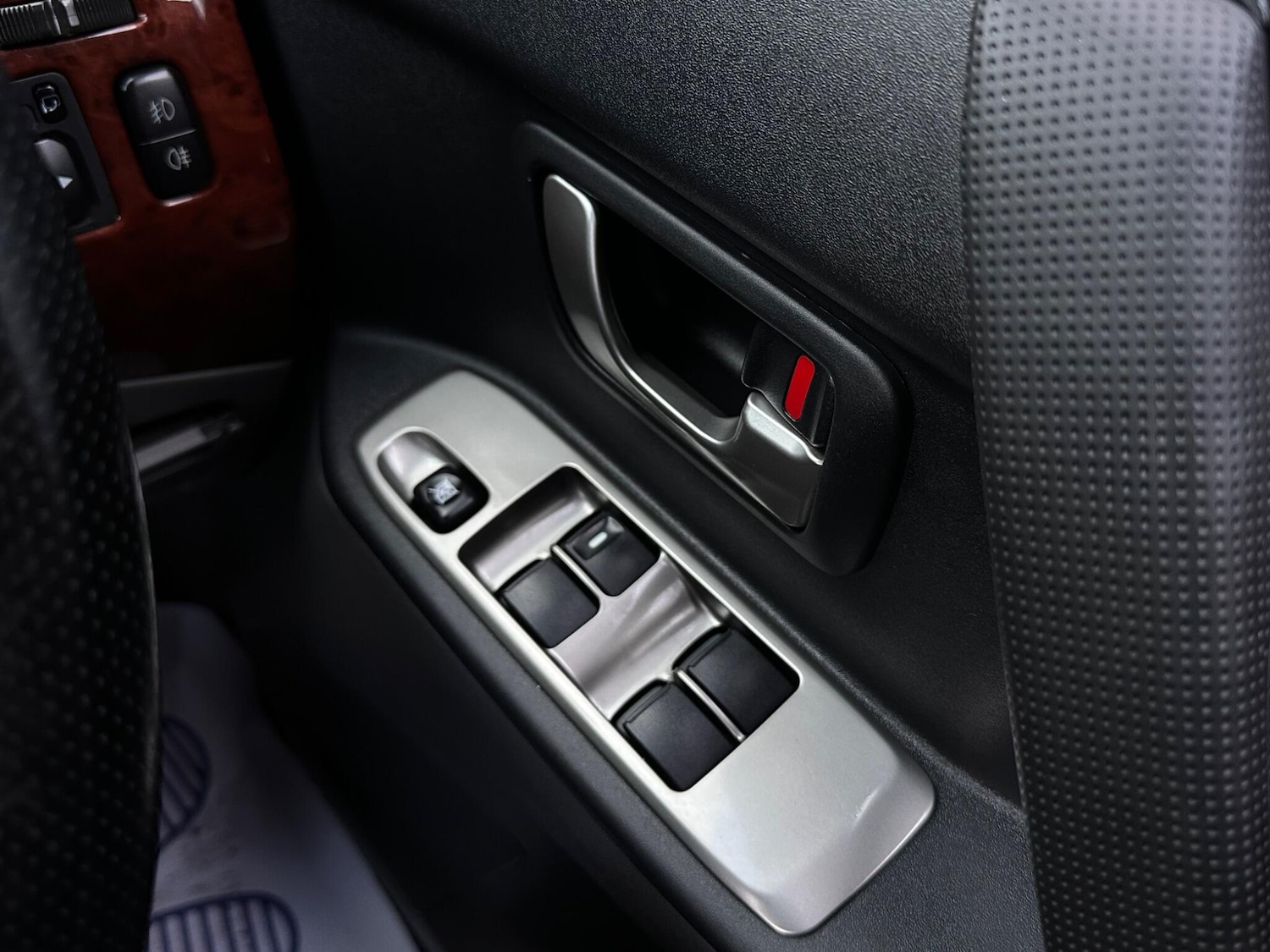 Used Mitsubishi Shogun 2005 for sale - 77203309: Photo 28