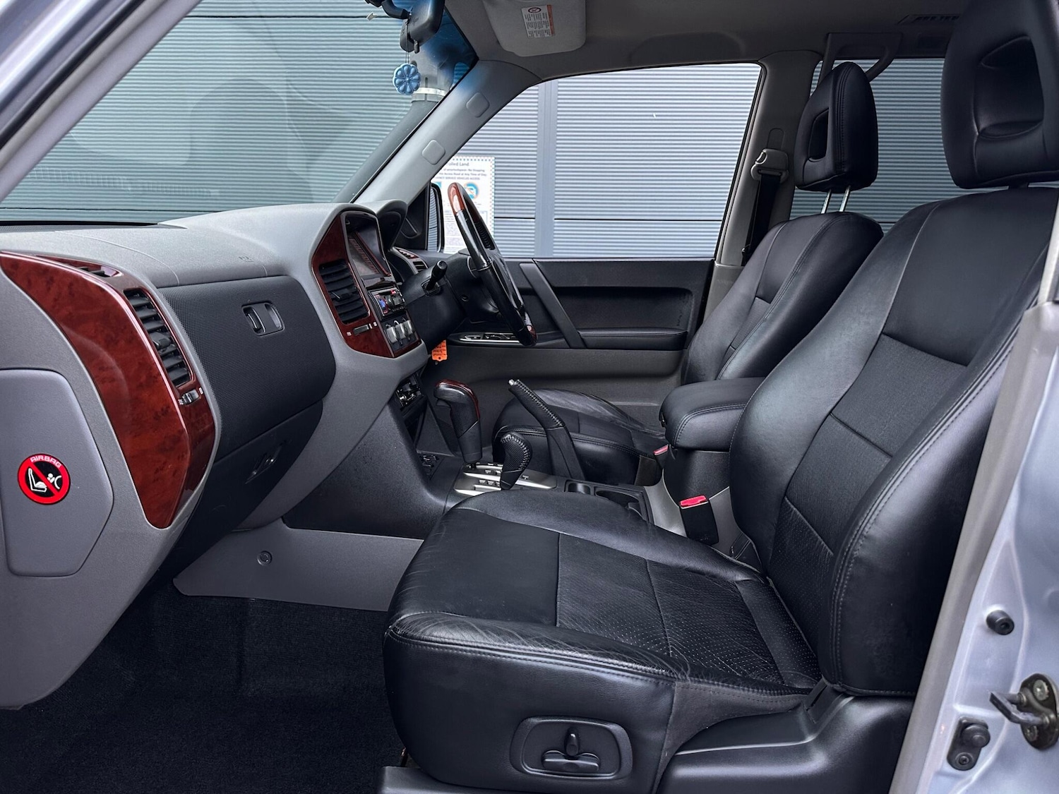 Used Mitsubishi Shogun 2005 for sale - 77203309: Photo 41