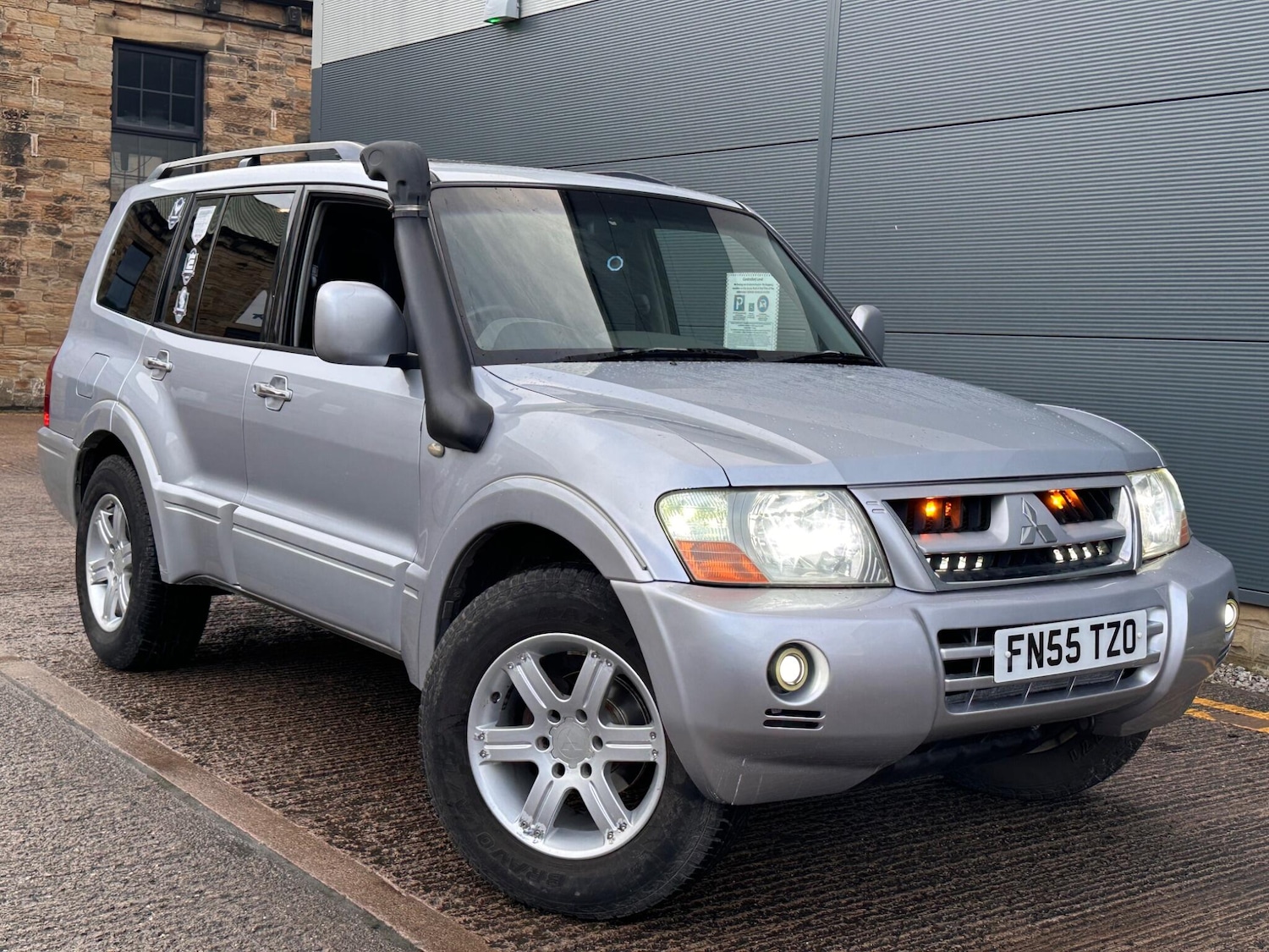 Used Mitsubishi Shogun 2005 for sale - 77203309: Photo 5