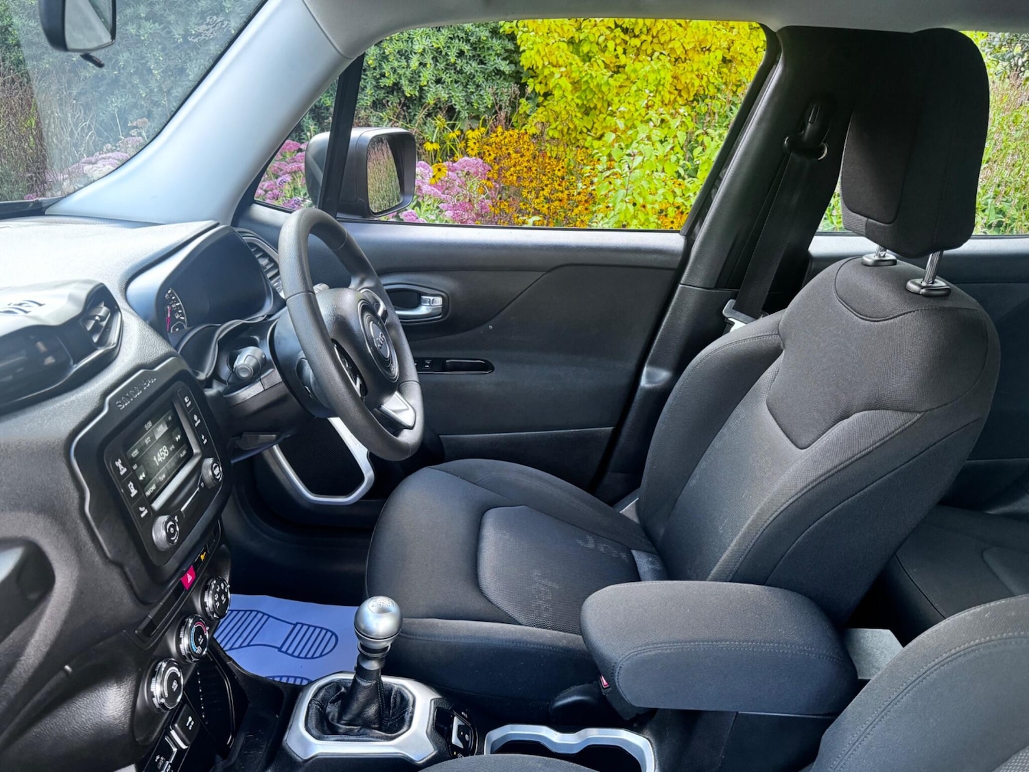 Used Jeep Renegade 2015 for sale - 76987750: Photo 16