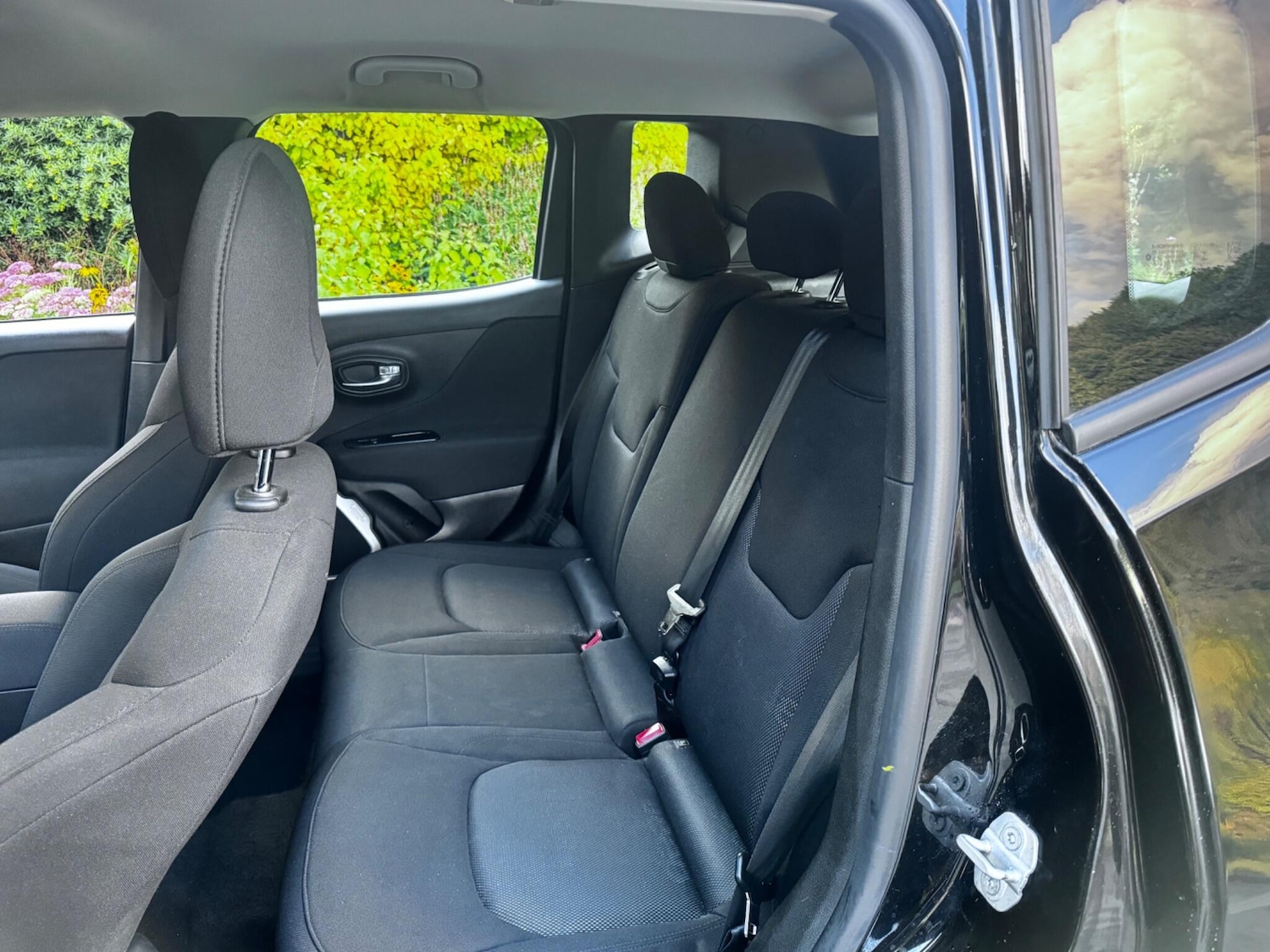 Used Jeep Renegade 2015 for sale - 76987750: Photo 19