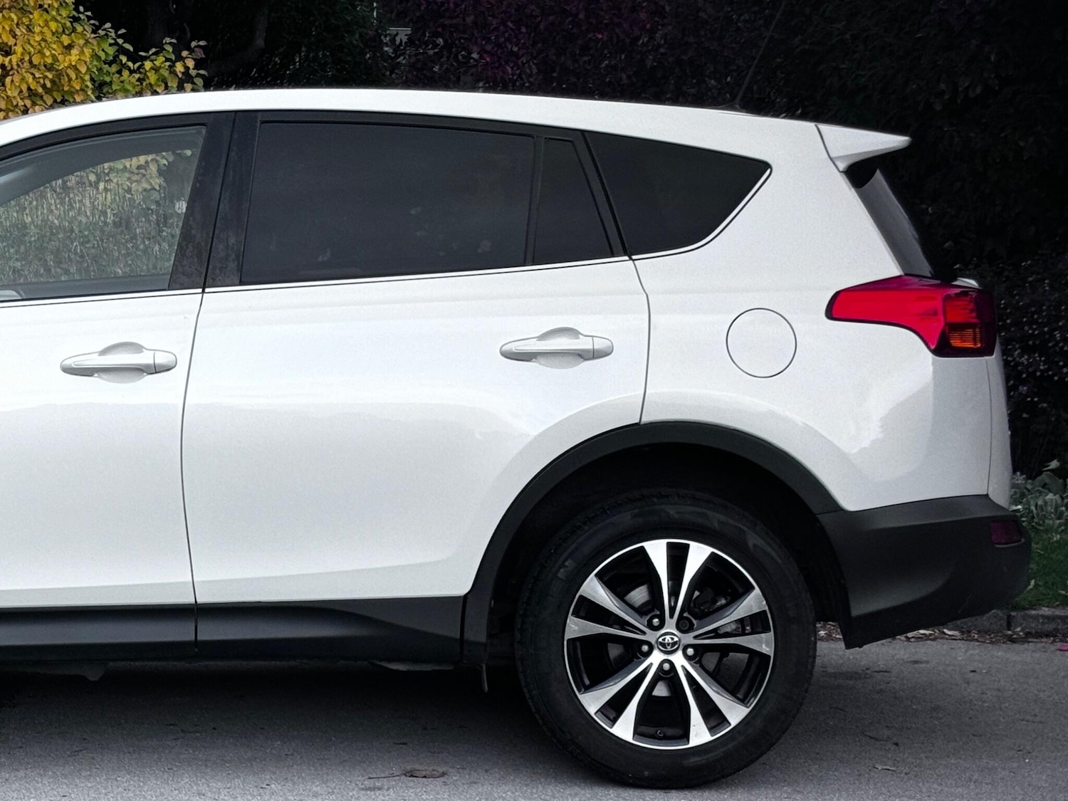 Used Toyota RAV4 2014 for sale - 76996113: Photo 12