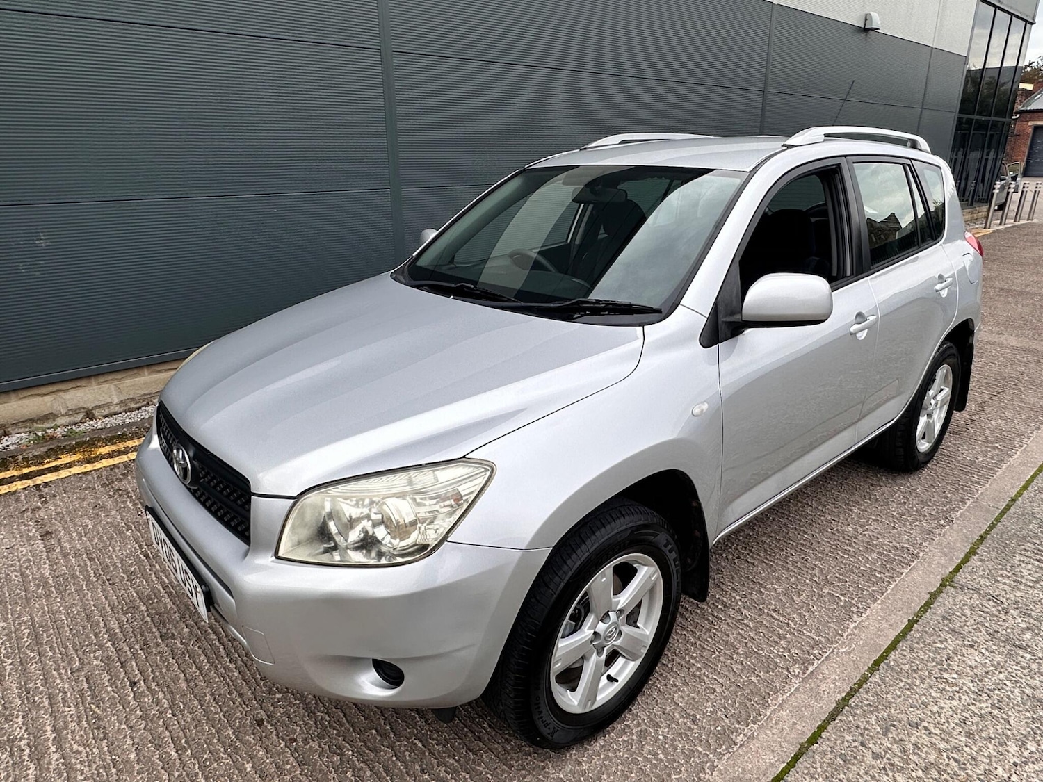 Used Toyota RAV4 for sale - 76485934: Photo 10