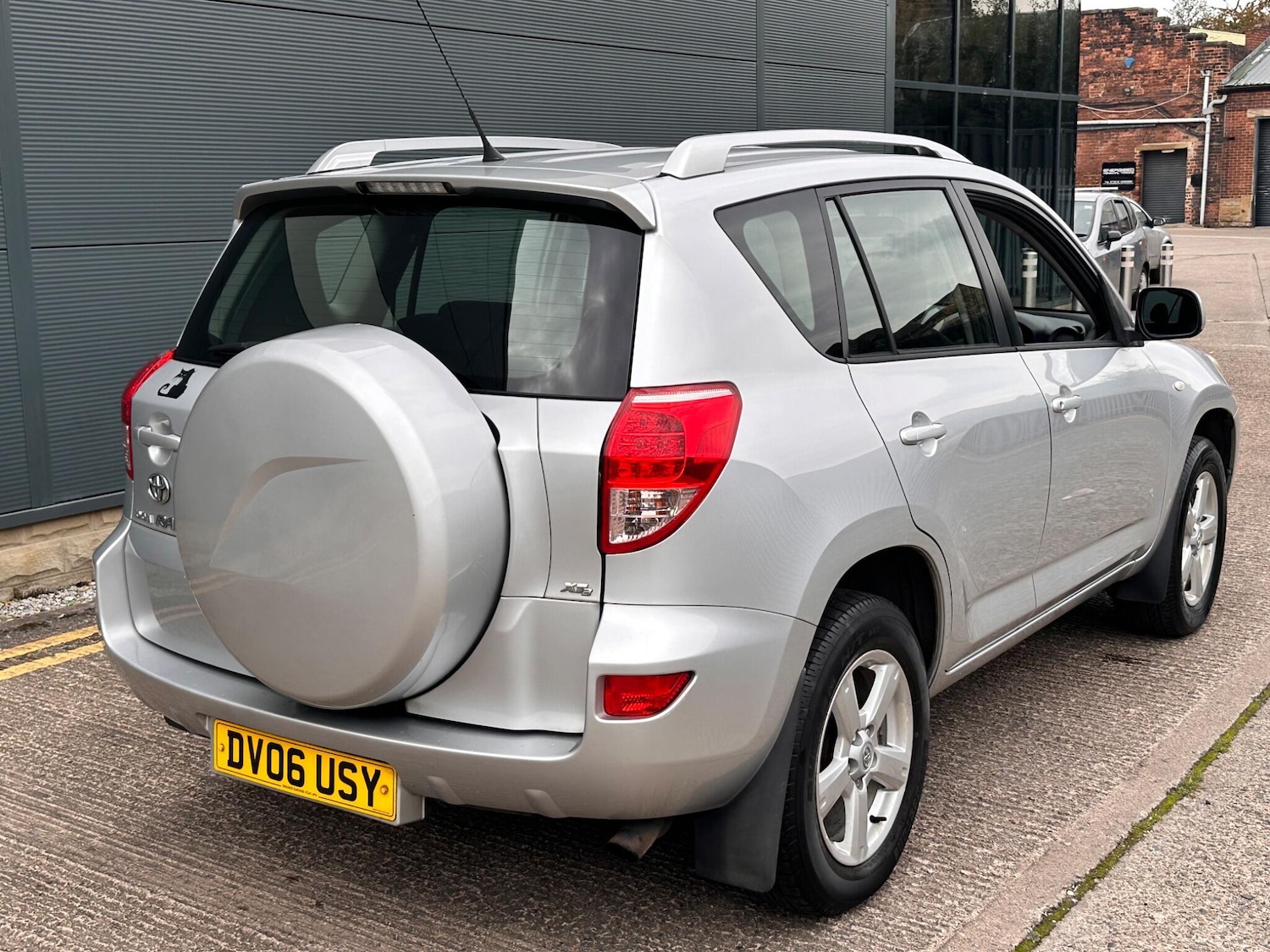 Used Toyota RAV4 for sale - 76485934: Photo 17