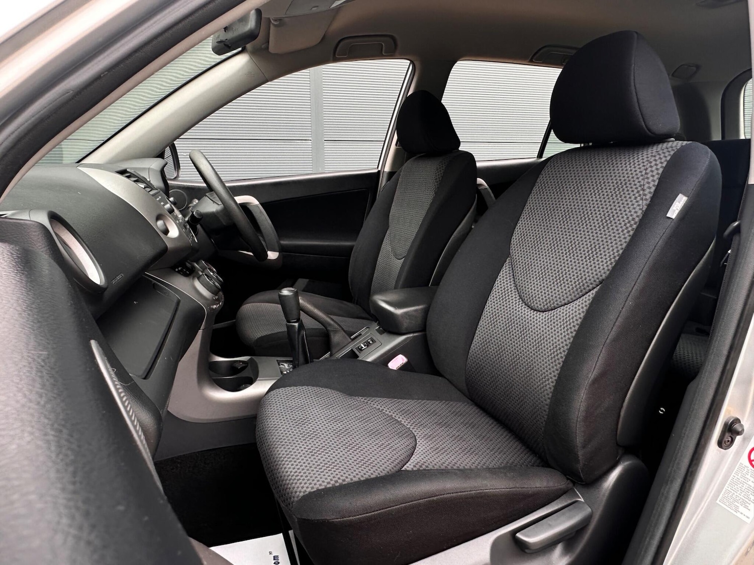 Used Toyota RAV4 for sale - 76485934: Photo 37