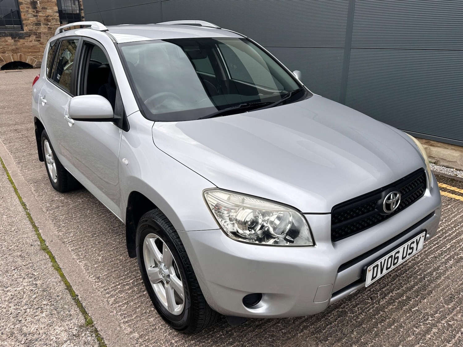 Used Toyota RAV4 for sale - 76485934: Photo 9
