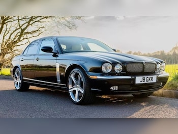 Jaguar XJ feature image