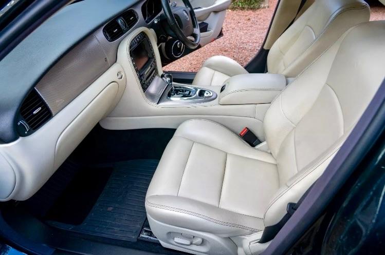 Used Jaguar XJ 2007 for sale - 76994919: Photo 7