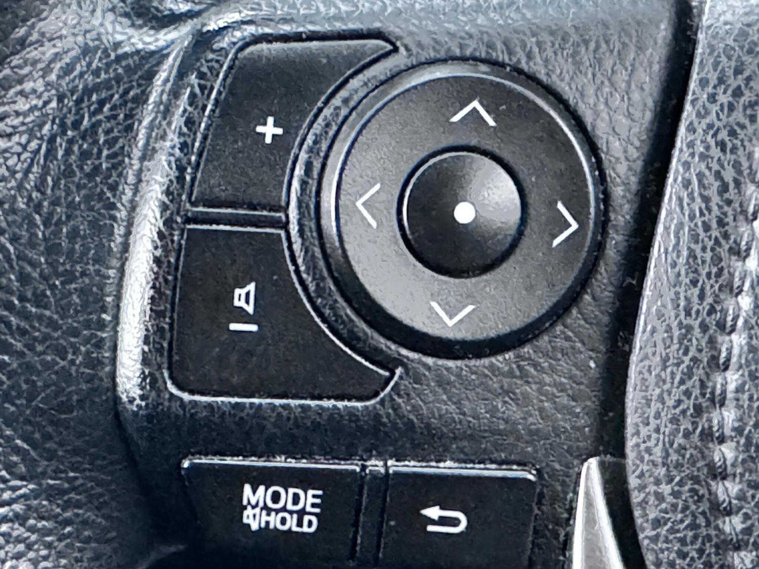 Used Toyota RAV4 2014 for sale - 76484804: Photo 22