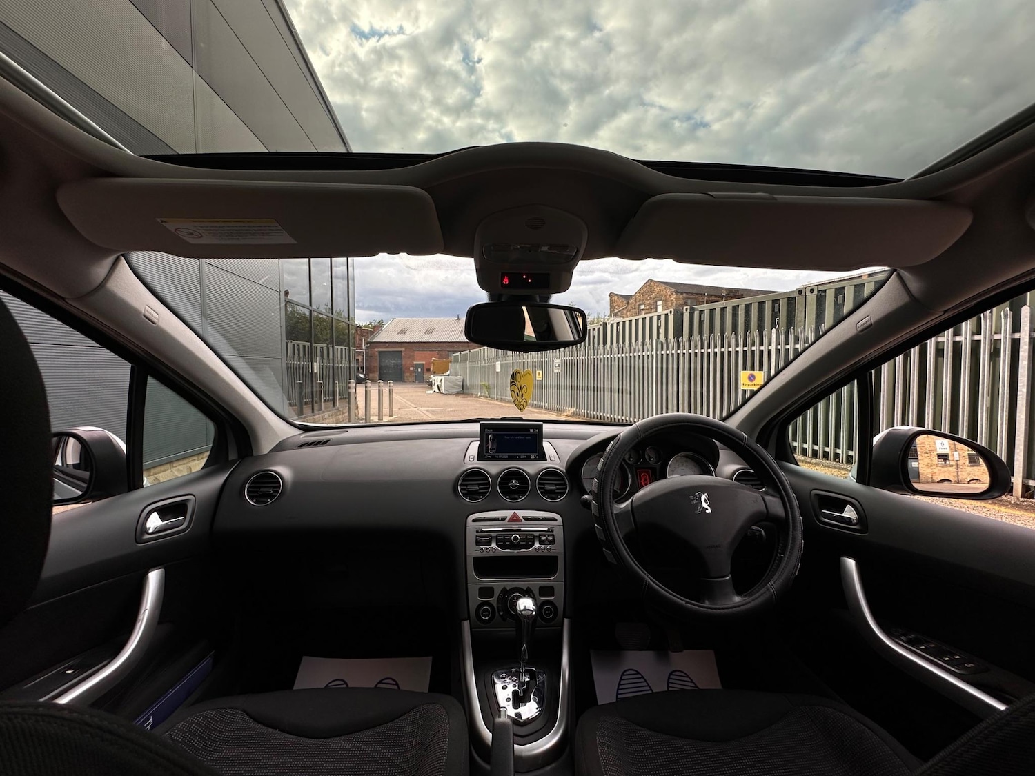 Used Peugeot 308 2009 for sale - 76689642: Photo 21