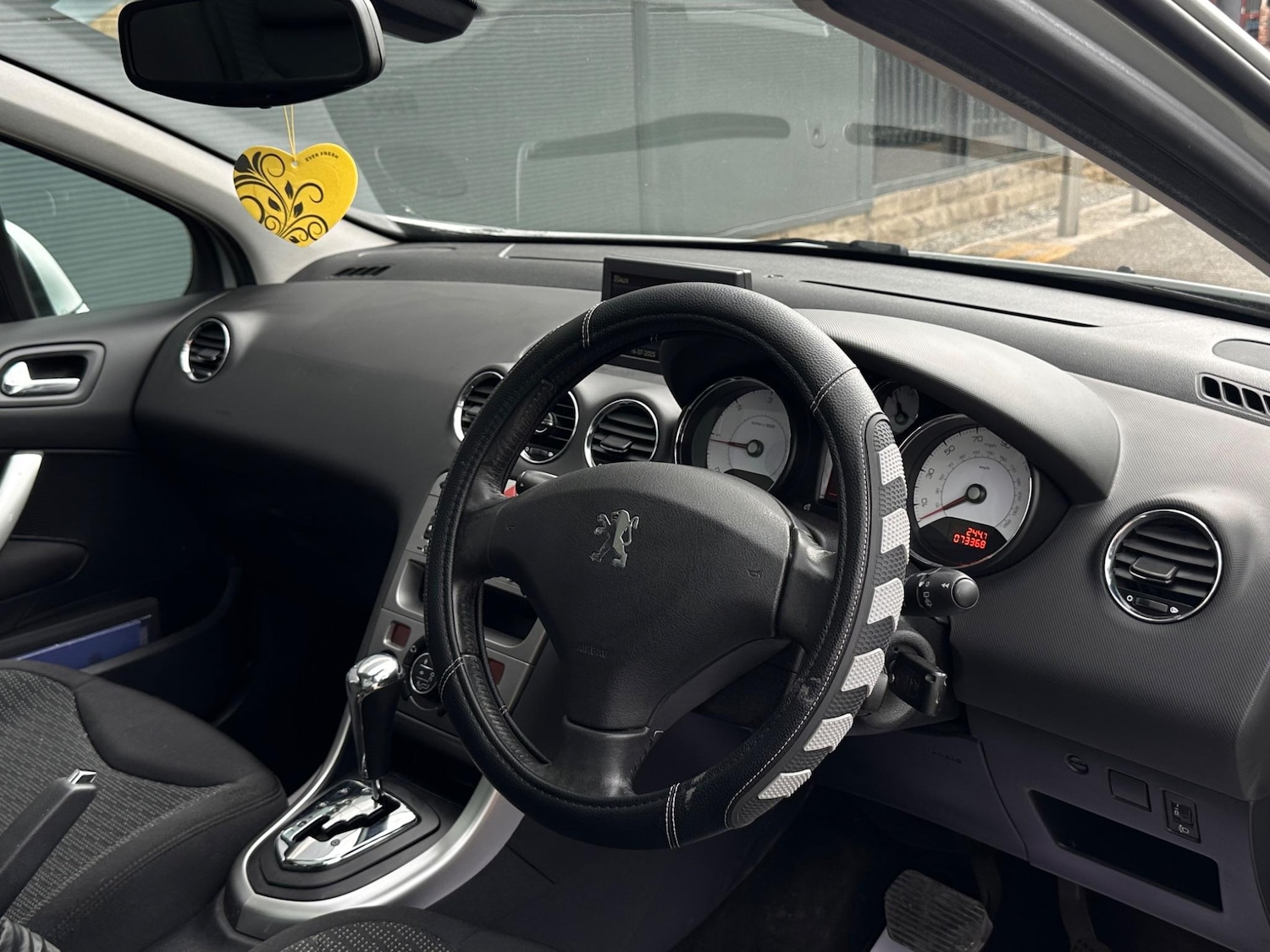 Used Peugeot 308 2009 for sale - 76689642: Photo 23