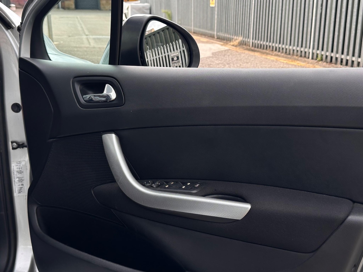 Used Peugeot 308 2009 for sale - 76689642: Photo 34