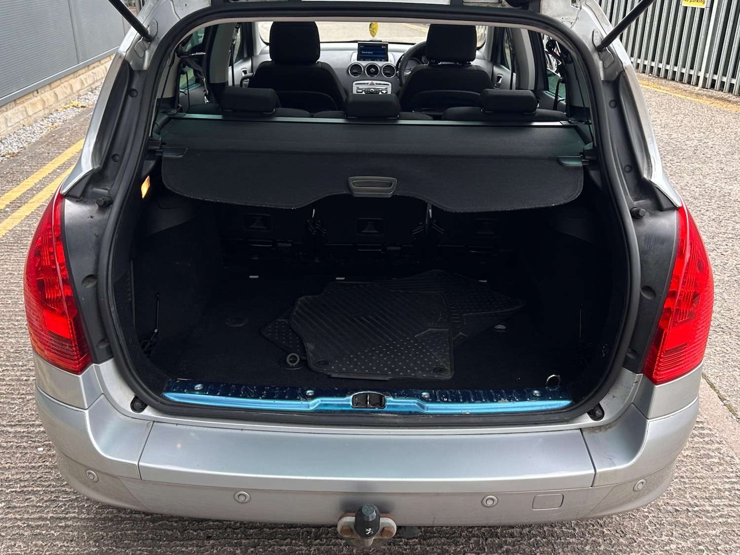 Used Peugeot 308 2009 for sale - 76689642: Photo 41