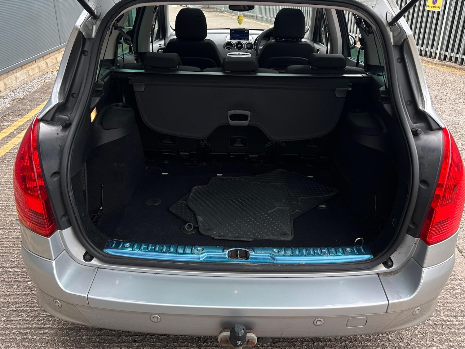 Used Peugeot 308 2009 for sale - 76689642: Photo 42