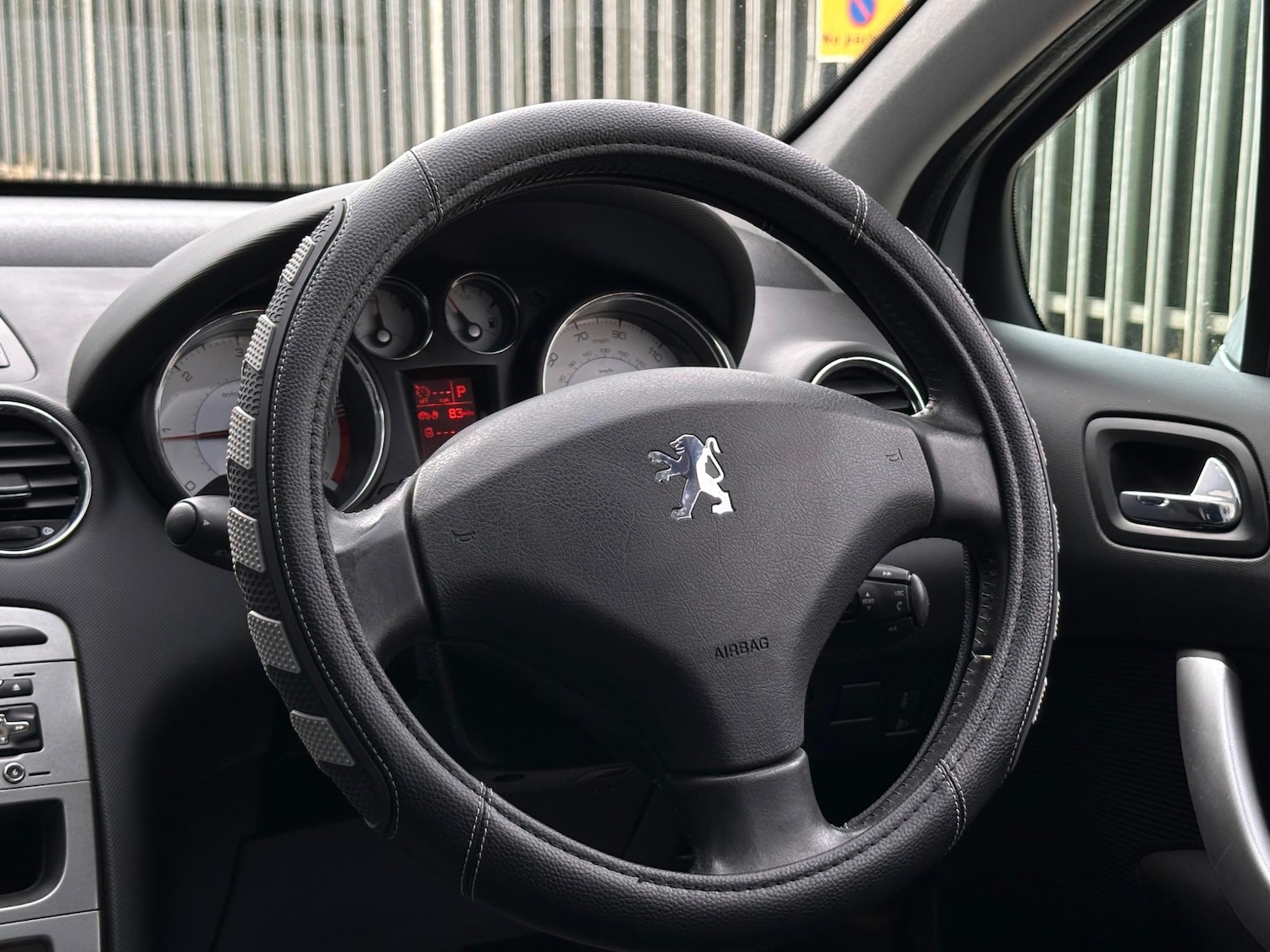 Used Peugeot 308 2009 for sale - 76689642: Photo 43