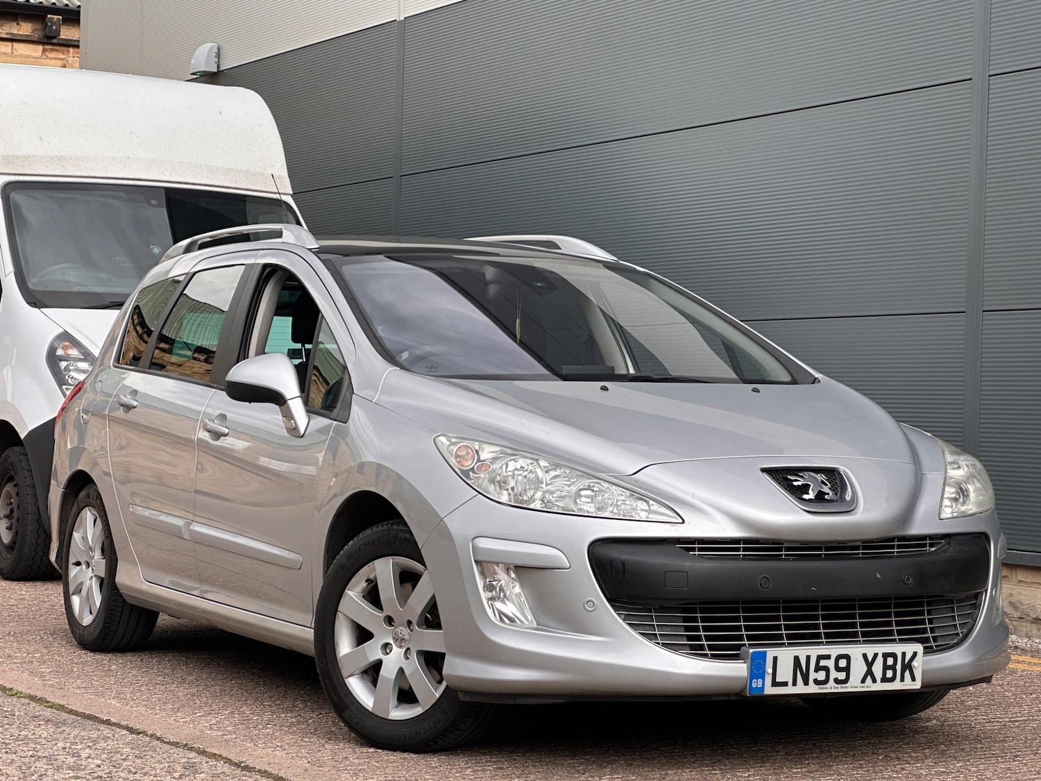 Used Peugeot 308 2009 for sale - 76689642: Photo 8