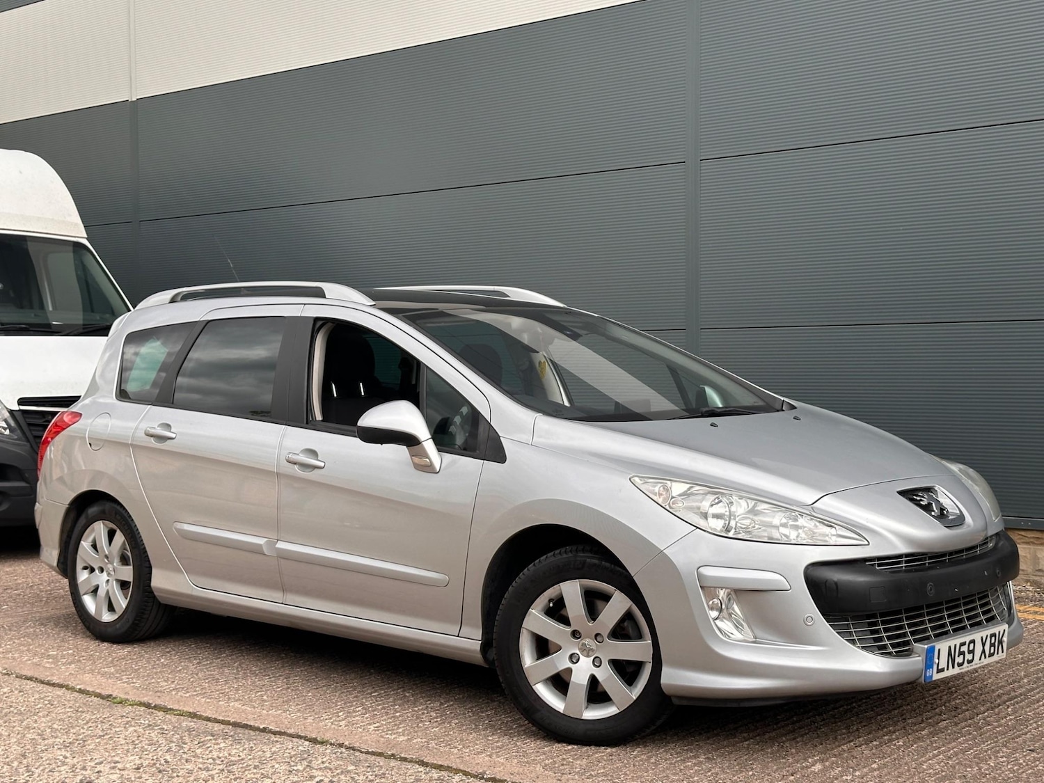 Used Peugeot 308 2009 for sale - 76689642: Photo 9