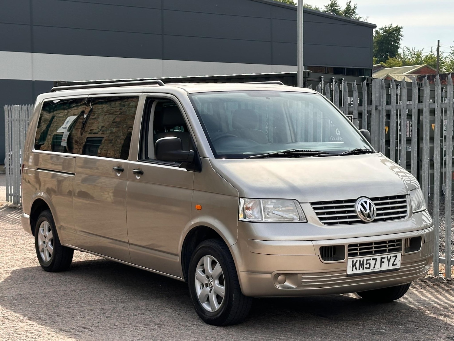 Used Volkswagen Transporter for sale - 76484461: Photo 1