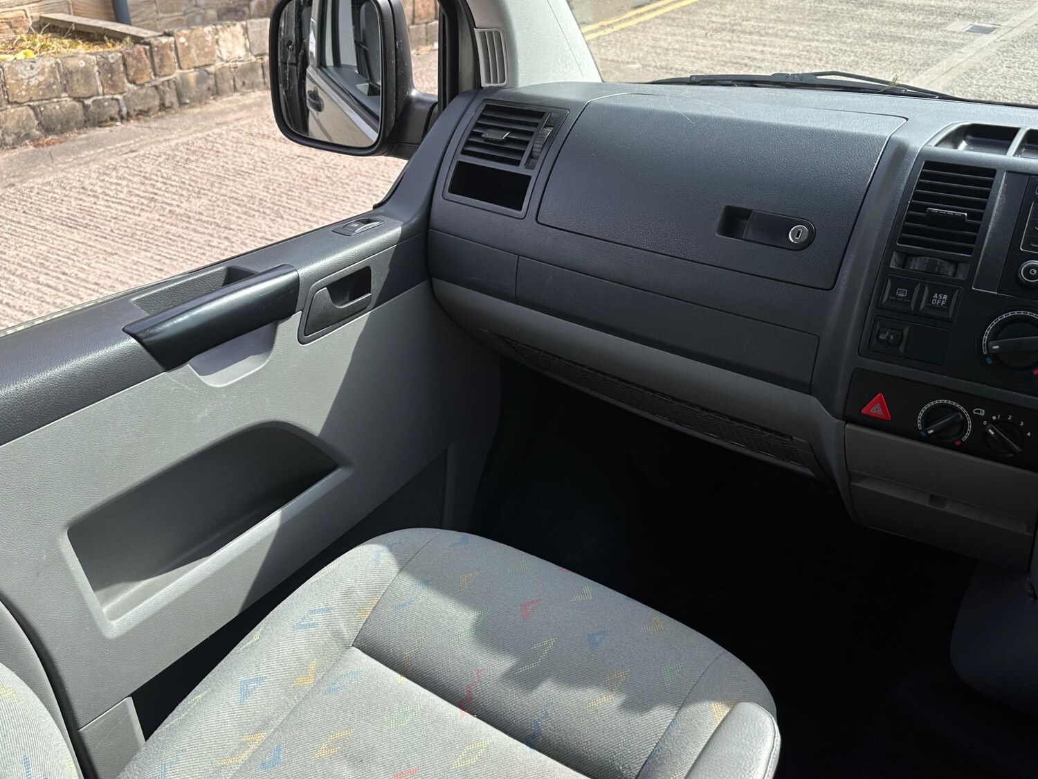 Used Volkswagen Transporter for sale - 76484461: Photo 31