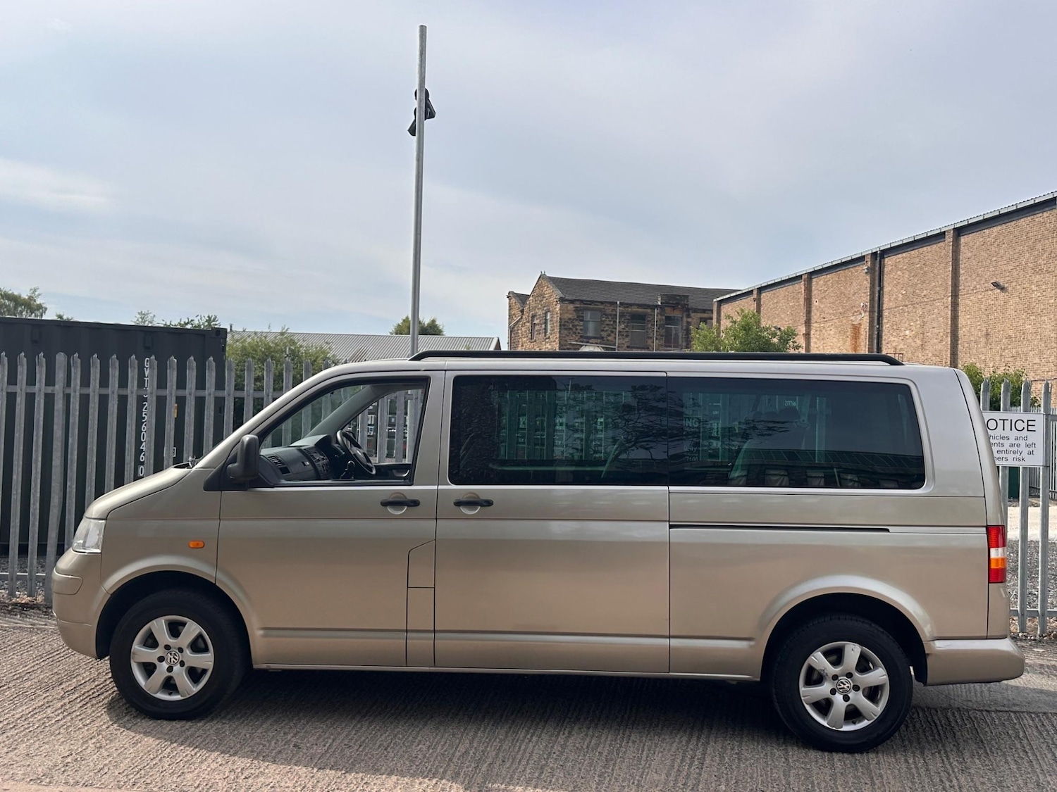 Used Volkswagen Transporter for sale - 76484461: Photo 5