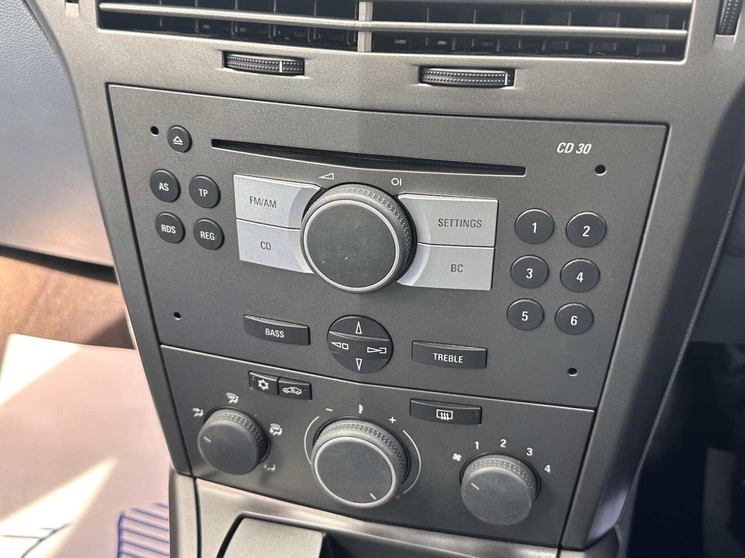 Used Vauxhall Astra 2005 for sale - 76485392: Photo 19